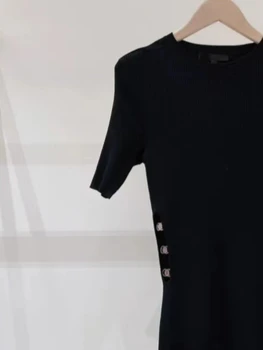 2023 אביב קיץ שחור לסרוג שמלת מקסי בציר צד קצה מתכת לקצץ מתחבר, עיצוב אלגנטי סלים סרוגים שמלות Vestidos